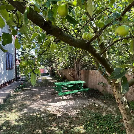Arnyas Lak Ferienhaus Balatonalmádi